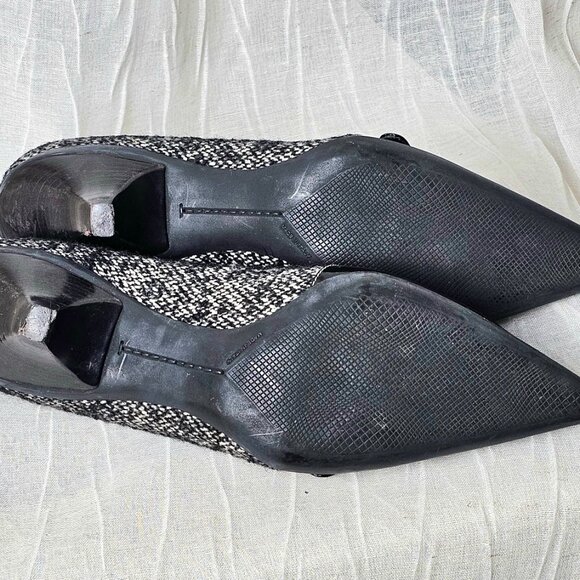 PRADA Tweed & Patent Leather Kitten Heels Pumps – With Box - Picture 9 of 16